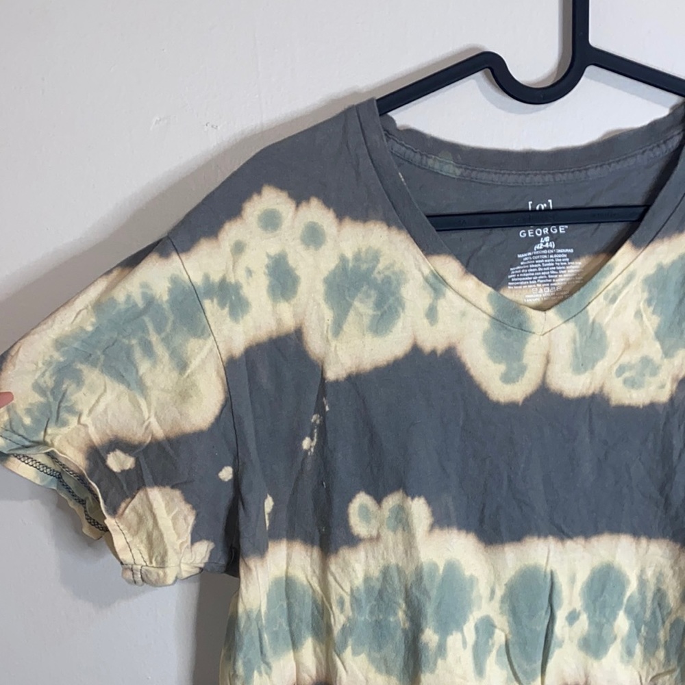 🪿Tie-dye short sleeved shirt! - Picture 1 of 7